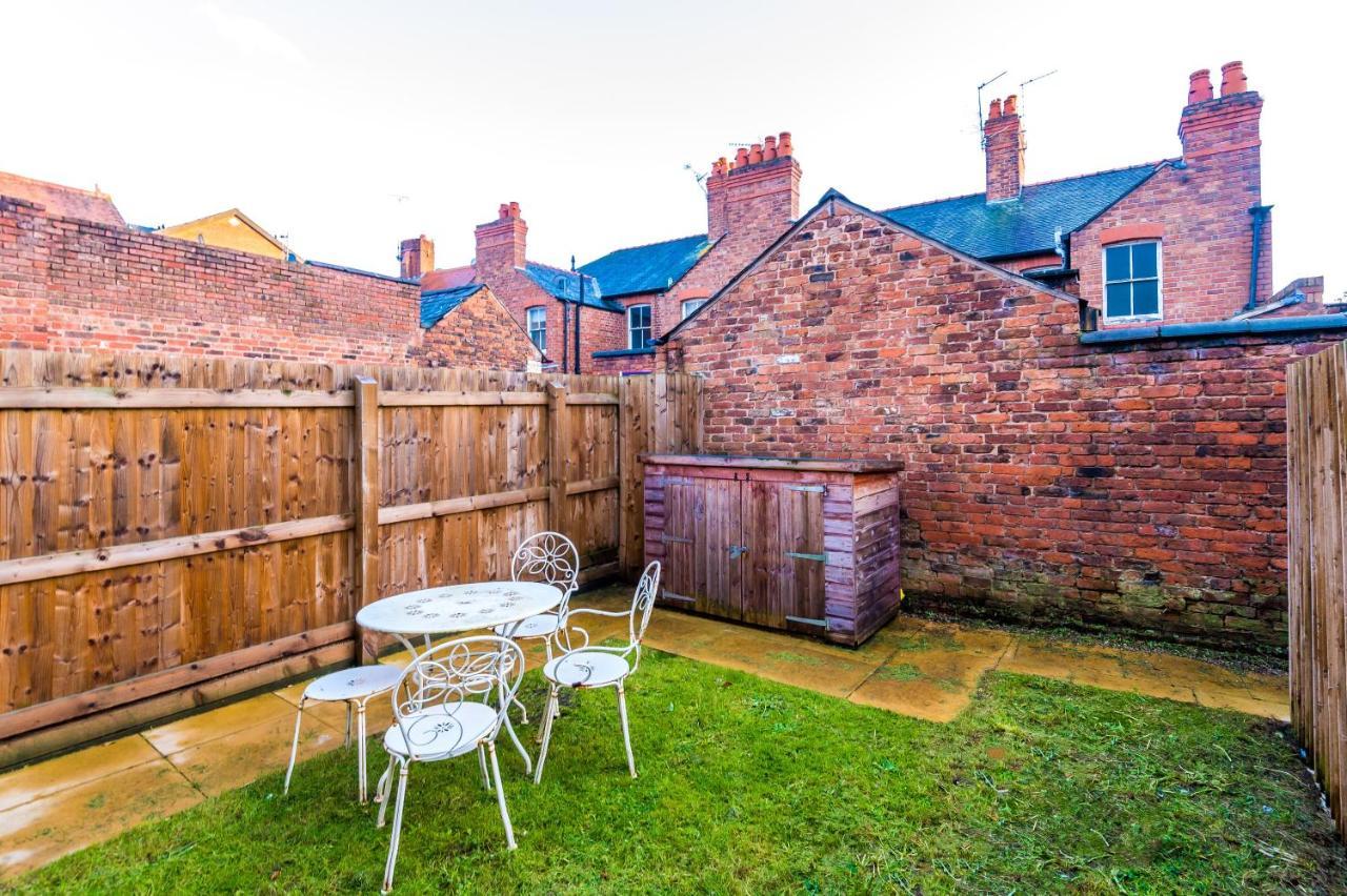 Cestrian House Villa Chester Exterior photo